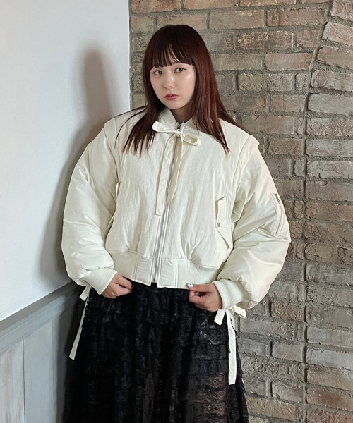 poiregnee(ポワニェ)の「2WAYボリュームリボンMA-1(MA-1・レディース・ライトブルー/オフホワイト・FREE)」の15枚目の写真