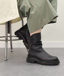 QUSHELI（クシェリ）の「【QUSHELI】トラックソールバックジップブーツ(E43011)（ブーツ）」