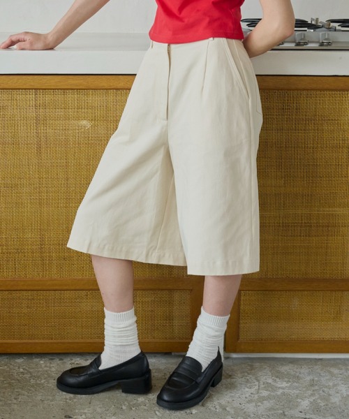 GIUNON（ジウノン）の「classical bermuda pants / クラシカルバミューダパンツ（その他パンツ・レディース・ブラック/ベージュ・FREE）」の21枚目の写真