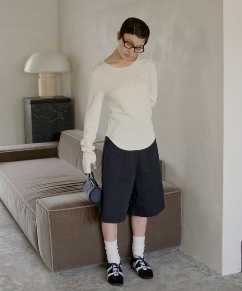 GIUNON（ジウノン）の「classical bermuda pants / クラシカルバミューダパンツ（その他パンツ・レディース・ブラック/ベージュ・FREE）」の11枚目の写真