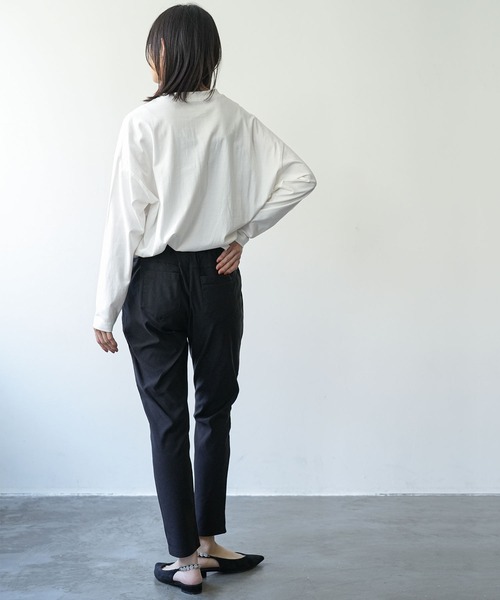 mili an deni(ミリアンデニ)の「裏起毛テーパードパンツ(チノパンツ・レディース・ネイビー/ベージュ/カーキ/ブラック・M)」の6枚目の写真