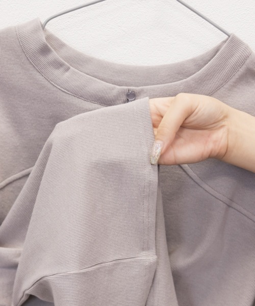 CLETTE（クレット）の「パール使いデコルテカットプルオーバー（Tシャツ/カットソー・レディース・ブラック/アイボリー/ラベンダー・LL/3L/4L）」の6枚目の写真