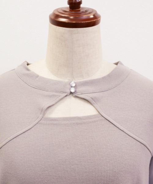 CLETTE（クレット）の「パール使いデコルテカットプルオーバー（Tシャツ/カットソー・レディース・ブラック/アイボリー/ラベンダー・LL/3L/4L）」の11枚目の写真