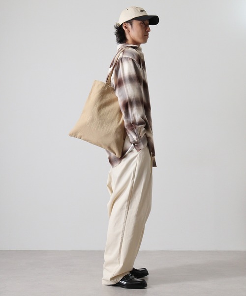 anello（アネロ）の「anello GRANDE キャンバスペラトート（トートバッグ・メンズ・ベージュ/スミクロ/ラベンダー/ミント/オレンジ/アイボリー・FREE）」の20枚目の写真