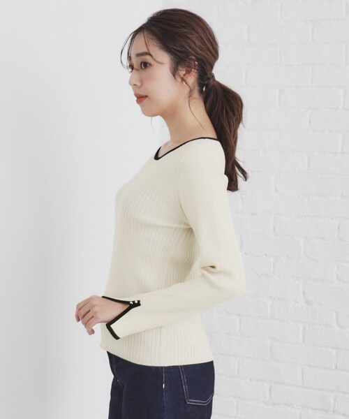 index（インデックス）の「◆スリットスリーブバイカラーリブニット【洗濯機洗い可】（ニット/セーター・レディース・パープル系1/チャコール/アイボリー系4・36/38/40/42）」の9枚目の写真