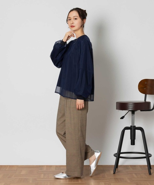 Right-on(ライトオン)の「【HONEYSUCKLE ROSE】チュールスウェット(スウェット・レディース・ネイビー/オフホワイト・M/L/XL)」の15枚目の写真