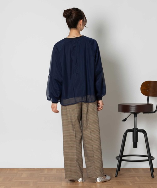 Right-on(ライトオン)の「【HONEYSUCKLE ROSE】チュールスウェット(スウェット・レディース・ネイビー/オフホワイト・M/L/XL)」の16枚目の写真