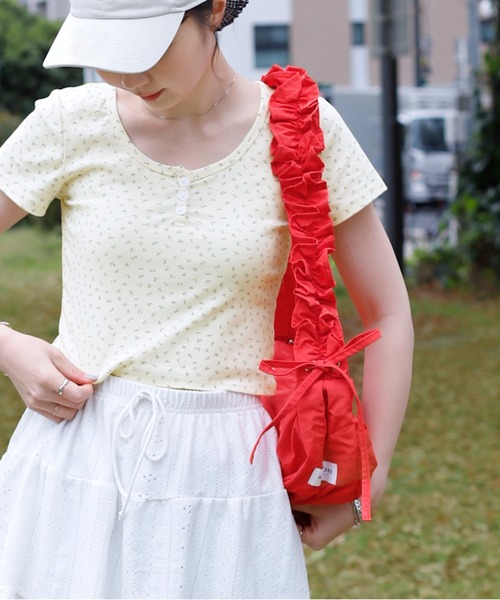 monepine フリルハンドルバッグ　ホワイト　かきぶちももの frill handle bag/フリルハンドルバッグ（ハンドバッグ