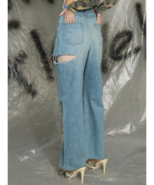 EVRIS（エヴリス）の「サイドカッティングレースワイドデニム（デニム