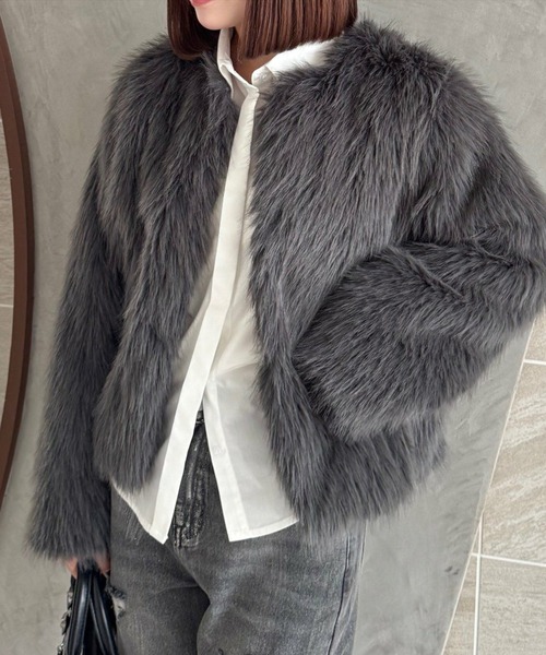 clear（クリア）の「フェイクファージャケット [もこもこ感　大人綺麗目アウター]≪2024AW新作≫（その他アウター・レディース・ベージュ/モカ/チャコールグレー/アイボリー・F）」の2枚目の写真