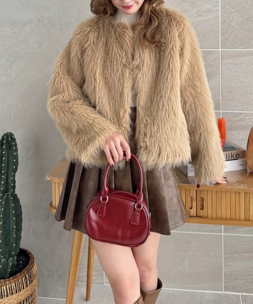 clear（クリア）の「フェイクファージャケット [もこもこ感　大人綺麗目アウター]≪2024AW新作≫（その他アウター・レディース・ベージュ/モカ/チャコールグレー/アイボリー・F）」の7枚目の写真