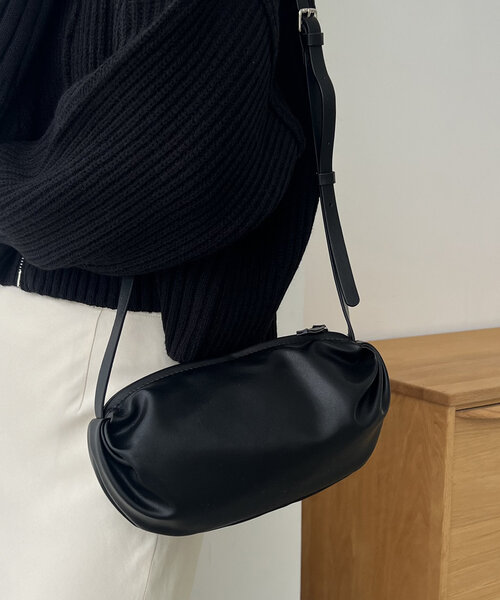 CAPRICIEUX LE'MAGE（カプリシューレマージュ）の「ギャザービーンズショルダーバッグ（ショルダーバッグ・レディース・アイボリー/ブラック/キャメル・FREE）」の14枚目の写真