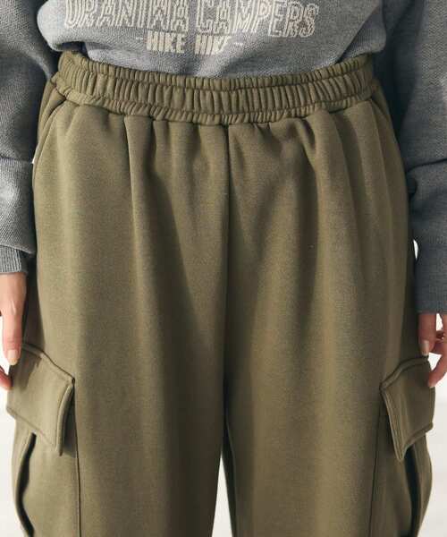 CRAFT STANDARD BOUTIQUE（クラフトスタンダードブティック）の「裏起毛カーゴパンツ（スウェットパンツ・レディース・ブラック/カーキ/アイボリー・M/L）」の12枚目の写真