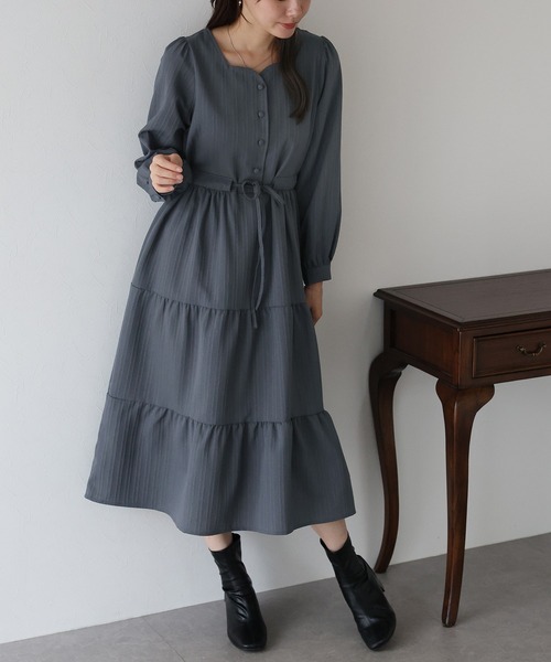 定価4.2万 未使用 トゥービーシック バルーンスリーブ ティアードワンピース どんな体型の人も自然に美しく見せてくれる「TICCA＜ティッカ