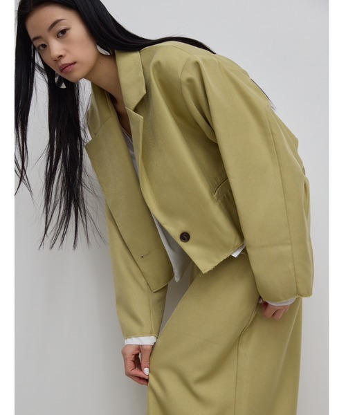 AIC.（エーアイシー）の「カットオフデザインショートジャケット