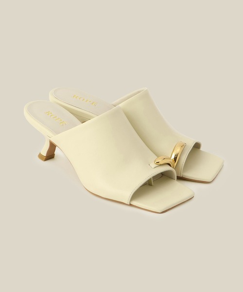 ROPE'（ロペ）の「メタルポイントミュールサンダル/サムリングサンダル（サンダル・レディース・ブラック/ベージュ・36.5/37.5/35.5）」の10枚目の写真