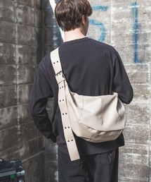 PBLIM | 《UNISEX》ビッグハーフムーンバッグ(ショルダーバッグ)