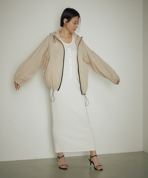 earthy（アーシー）の「マウンテンパーカー (ポケッタブル