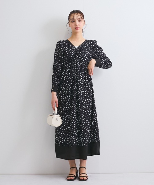 QUEENS COURT(クイーンズコート)の「ジオメトリックハートプリントワンピース≪手洗い可能≫(ワンピース・レディース・ブラック/オフホワイト・M)」の2枚目の写真