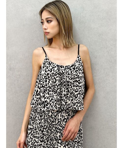 GYDA(ジェイダ)の「サテンプリーツキャミビスチェ【SETUP着用可】(キャミソール・レディース・ライトグレー/その他1/ベージュ/ブラック・FREE)」の18枚目の写真