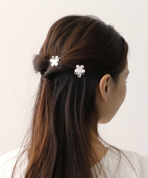 Three Four Time(スリーフォータイム)の「フラワーメタルミニクリップ 2個SET(バレッタ/ヘアクリップ・レディース・シルバー/ゴールド・FREE)」の7枚目の写真