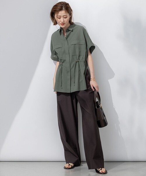 23区 L(ニジュウサンクオオキイサイズ)の「MANTECO ブライトワッシャー ワイド パンツ(その他パンツ・レディース・ダークブラウン系/黄土色系・44/46/48/50)」の8枚目の写真