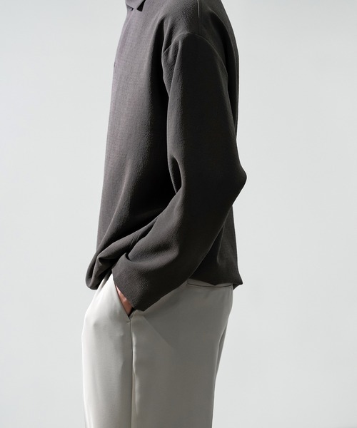 CITY TOKYO（シティトウキョウ）の「Multi-flex スキッパー長袖ポロシャツ（ポロシャツ・メンズ・ブラック/ダークブラウン・1/2）」の11枚目の写真