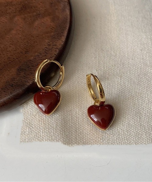 yu-ka(ユーカ)の「YU-KA:レトロカラーハートフープピアス retoro color Heart hoop pierce(ピアス(両耳用)・レディース・ワインレッド/グリーン/ホワイト・FREE)」の4枚目の写真