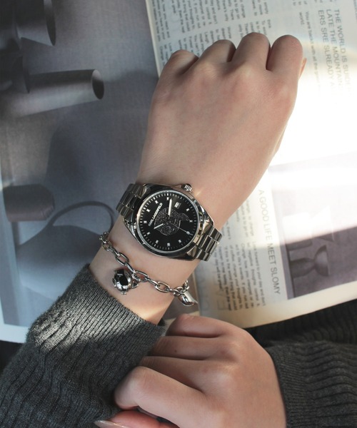 KARL LAGERFELD（カールラガーフェルド）の「「KARL LAGERFELD/カール・ラガーフェルド」ラウンド エッセンシャル - スペシャル ボックス - ブラック クリスタル ダイヤモンドダスト アイコン ダイヤル シルバー ブレスレット & カール+シュペット チャーム ブレスレット（アナログ腕時計・レディース・シルバー×ブラック・FREE）」の11枚目の写真