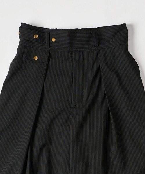 ONCILY（オンシェリー）の「TUCK WIDE GURKHA SLACKS / タックワイドグルカスラックス（スラックス・メンズ・チャコールグレー/ネイビー系/ネイビー/ブラック/グレー系その他/その他・SMALL/MEDIUM/LARGE）」の16枚目の写真