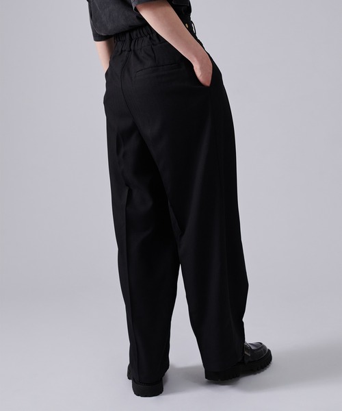 ONCILY（オンシェリー）の「TUCK WIDE GURKHA SLACKS / タックワイドグルカスラックス（スラックス・メンズ・チャコールグレー/ネイビー系/ネイビー/ブラック/グレー系その他/その他・SMALL/MEDIUM/LARGE）」の11枚目の写真