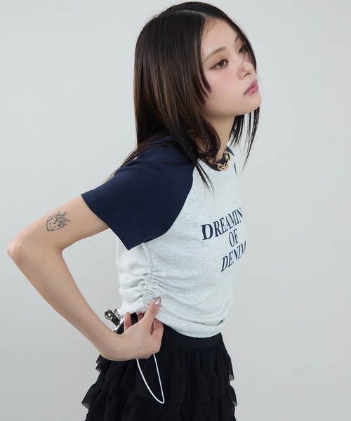 SEN TOKYO(セントーキョー)の「シルエット調整可能。ラグランスリーブ×ショート丈 ロゴプリントTシャツ(Tシャツ/カットソー・レディース・ネイビー/レッド/ブラック・FREE)」の14枚目の写真