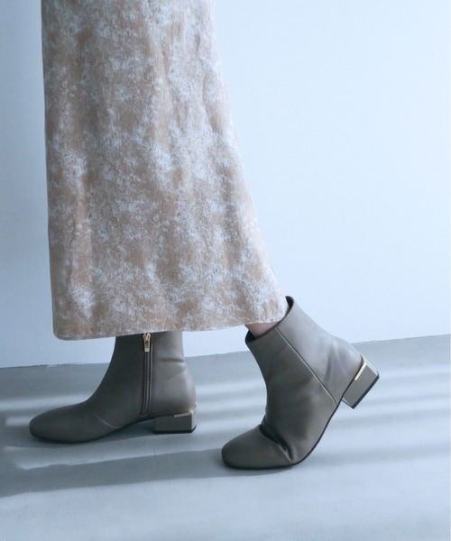 enchanted(エンチャンテッド)の「晴雨兼用アクセントヒールサイドジップショートブーツ(レインシューズ・レディース・グレー/ブラック・22.5/24.5/24/23.5/23)」の3枚目の写真