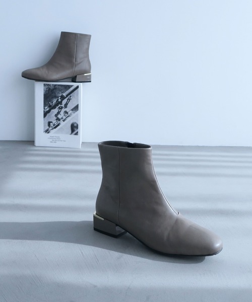 enchanted(エンチャンテッド)の「晴雨兼用アクセントヒールサイドジップショートブーツ(レインシューズ・レディース・グレー/ブラック・22.5/24.5/24/23.5/23)」の5枚目の写真