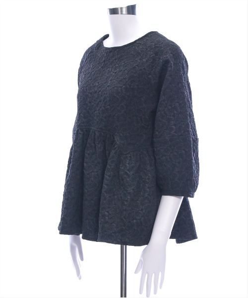 CLEAR BASIC（クリアベーシック）の「フクレジャガードペプラムブラウス[スタイルアップ シンプル 骨格ナチュラル]≪SS新作≫（シャツ/ブラウス・レディース・サックスブルー/ブラック/オフホワイト・F）」の7枚目の写真