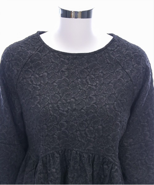 CLEAR BASIC（クリアベーシック）の「フクレジャガードペプラムブラウス[スタイルアップ シンプル 骨格ナチュラル]≪SS新作≫（シャツ/ブラウス・レディース・サックスブルー/ブラック/オフホワイト・F）」の13枚目の写真