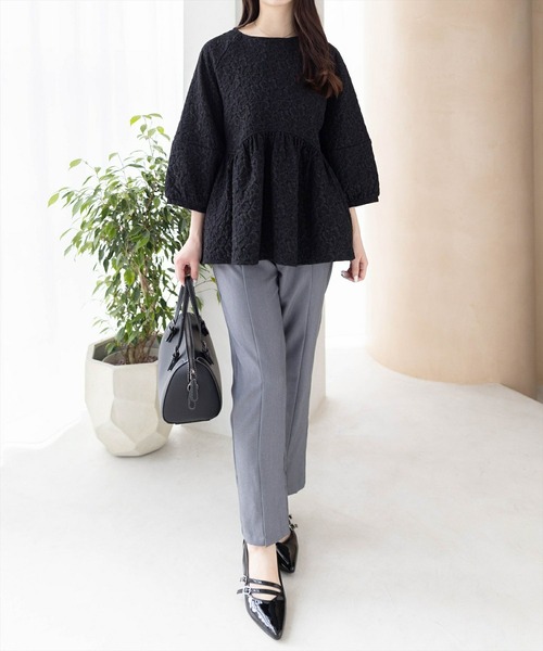 CLEAR BASIC（クリアベーシック）の「フクレジャガードペプラムブラウス[スタイルアップ シンプル 骨格ナチュラル]≪SS新作≫（シャツ/ブラウス・レディース・サックスブルー/ブラック/オフホワイト・F）」の5枚目の写真