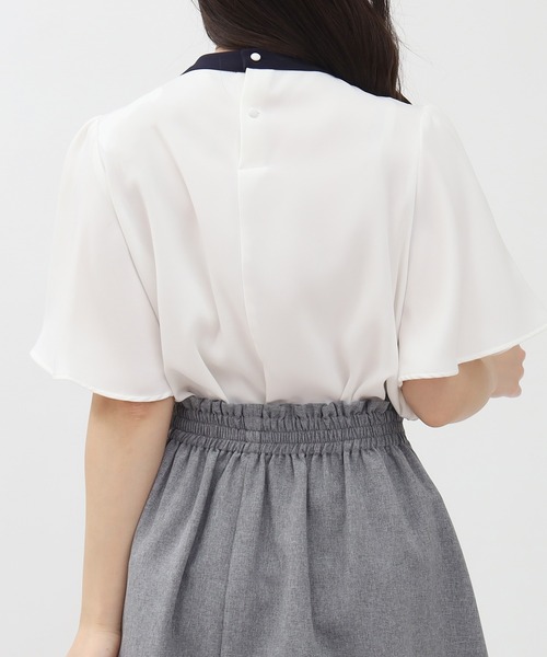 TRUDEA(トルディア)の「【UVカット,防汚加工,ウォッシャブル,防シワ】マルチファンクションアシメボウタイ半袖ブラウス(シャツ/ブラウス・レディース・グレイッシュベージュ/ピンクベージュ/ライトグレー/ホワイト/ホワイト×ネイビー・SMALL/MEDIUM/LARGE)」の13枚目の写真