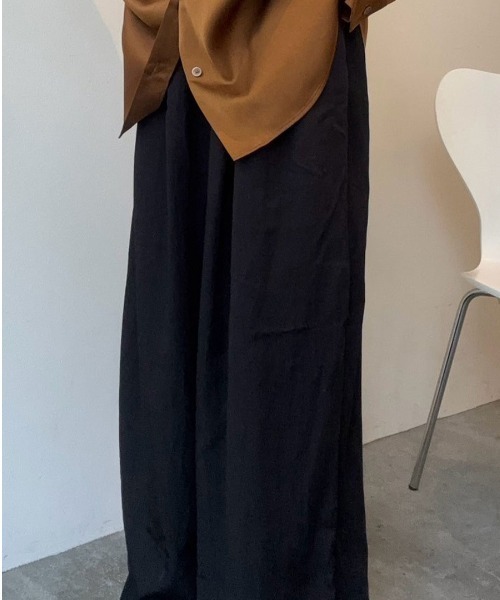 Reurie'(レウリィ)の「ワイドナイロンパンツ/wide nylon pants(aki select) ロング丈 オーバーサイズ リラクシー カジュアル ストリート Y2K きれいめ 韓国(カーゴパンツ・レディース・ブラック/アイボリー・FREE)」の7枚目の写真