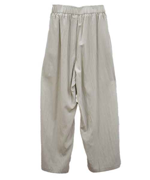 Reurie'(レウリィ)の「ワイドナイロンパンツ/wide nylon pants(aki select) ロング丈 オーバーサイズ リラクシー カジュアル ストリート Y2K きれいめ 韓国(カーゴパンツ・レディース・ブラック/アイボリー・FREE)」の13枚目の写真
