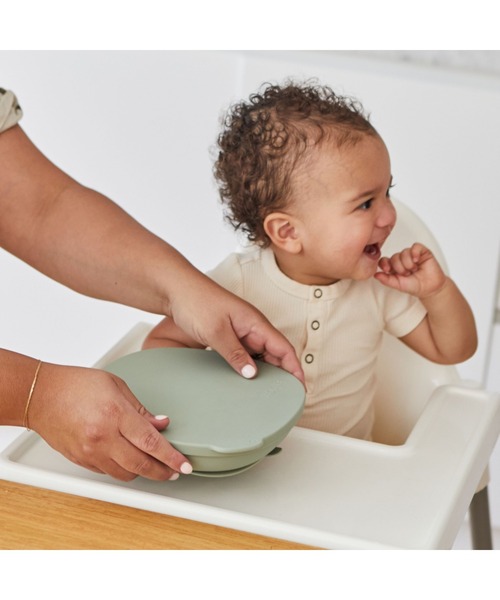 b.box（ビーボックス）の「b.box/ Silicone Plate+Lid シリコンプレート＋リッド（蓋・吸盤付き食器）（マグ/哺乳瓶/お食事グッズ・キッズ・ベージュ/グレイッシュブルー/セージグリーン/ベビーピンク・ONESIZE）」の15枚目の写真