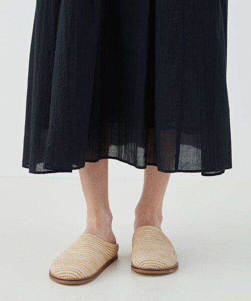 GALERIE VIE（ギャルリー ヴィー）の「インドコットン スタンドネックギャザーワンピース（ワンピース・レディース・チャコールグレー/ネイビー・FREE）」の8枚目の写真