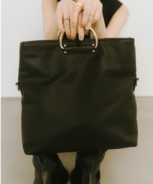 Knuth Marf（クヌースマーフ）の「3way metal shoulder bag（ショルダーバッグ・レディース・グリーン/バーガンディー/ブラック・ONE SIZE）」の2枚目の写真