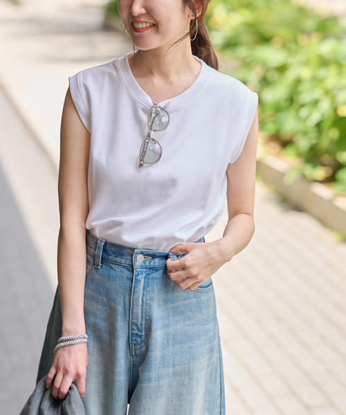 JOURNAL STANDARD relume(ジャーナルスタンダード レリューム)の「TCダンボールノースリーブ(Tシャツ/カットソー・レディース・ホワイト/ライトグレー/ブラック/バーガンディー・FREE)」の20枚目の写真