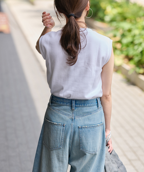 JOURNAL STANDARD relume(ジャーナルスタンダード レリューム)の「TCダンボールノースリーブ(Tシャツ/カットソー・レディース・ホワイト/ライトグレー/ブラック/バーガンディー・FREE)」の22枚目の写真