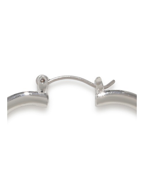 SNIDEL（スナイデル）の「ハートフープピアス（ピアス（両耳用）・レディース・シルバー/ゴールド・FREE）」の4枚目の写真