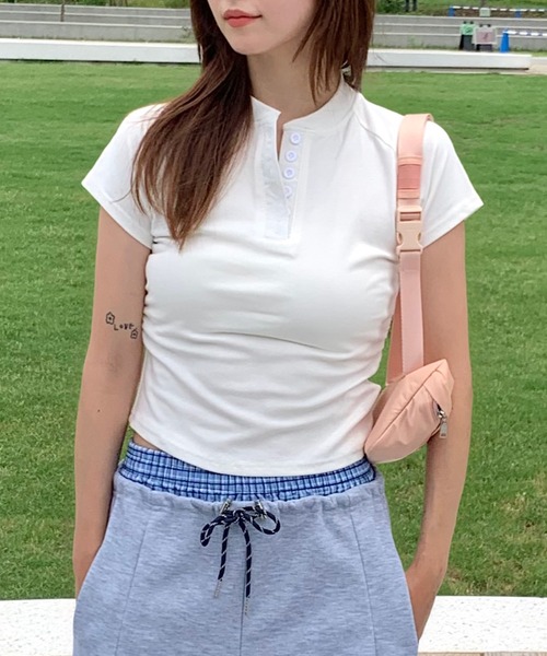 Teem Store(チームストア)の「ヘンリーネック ラグランコンパクトTシャツ(Tシャツ/カットソー・レディース・グレー/ホワイト/ブラック・S/M)」の2枚目の写真