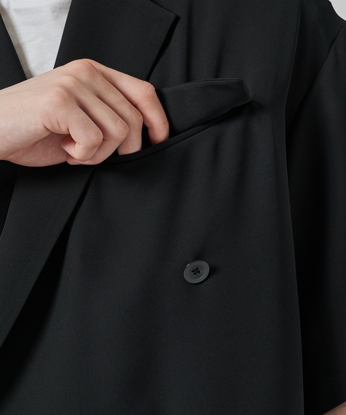 CULLNI（クルニ）の「別注 SHORT SLEEVE TAILORED JACKET（テーラードジャケット・メンズ・ブラック/ダークグレー・1/2）」の12枚目の写真