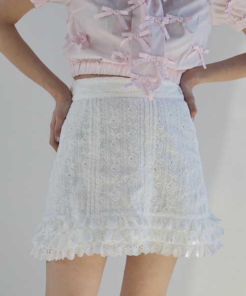 PAIN(ペイン)の「ローズコットンレースタックミニスカート(スカート・レディース・ホワイト/ブルー/ブラック・FREE)」の2枚目の写真