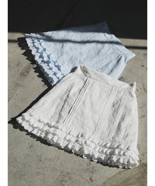 PAIN(ペイン)の「ローズコットンレースタックミニスカート(スカート・レディース・ホワイト/ブルー/ブラック・FREE)」の4枚目の写真